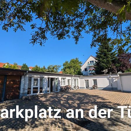 Fewo Urban Gotha-Apartment Ekhof- Am Schlosspark- Parken An Der Der Tuer- Barrierefrei, 900 Meter Zum Bahnhof - Wallbox Exteriör bild