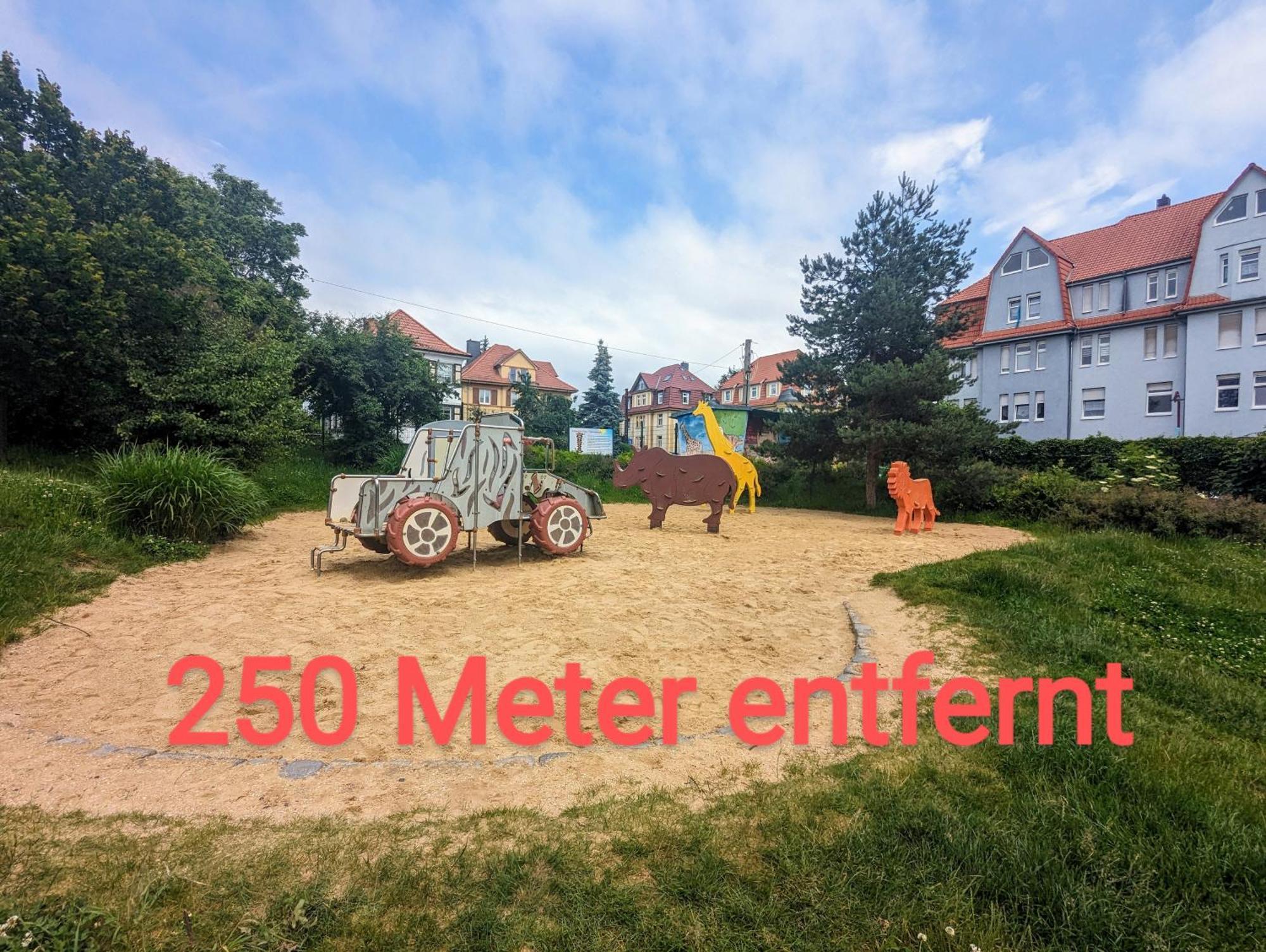 Fewo Urban Gotha-Apartment Ekhof- Am Schlosspark- Parken An Der Der Tuer- Barrierefrei, 900 Meter Zum Bahnhof - Wallbox Exteriör bild